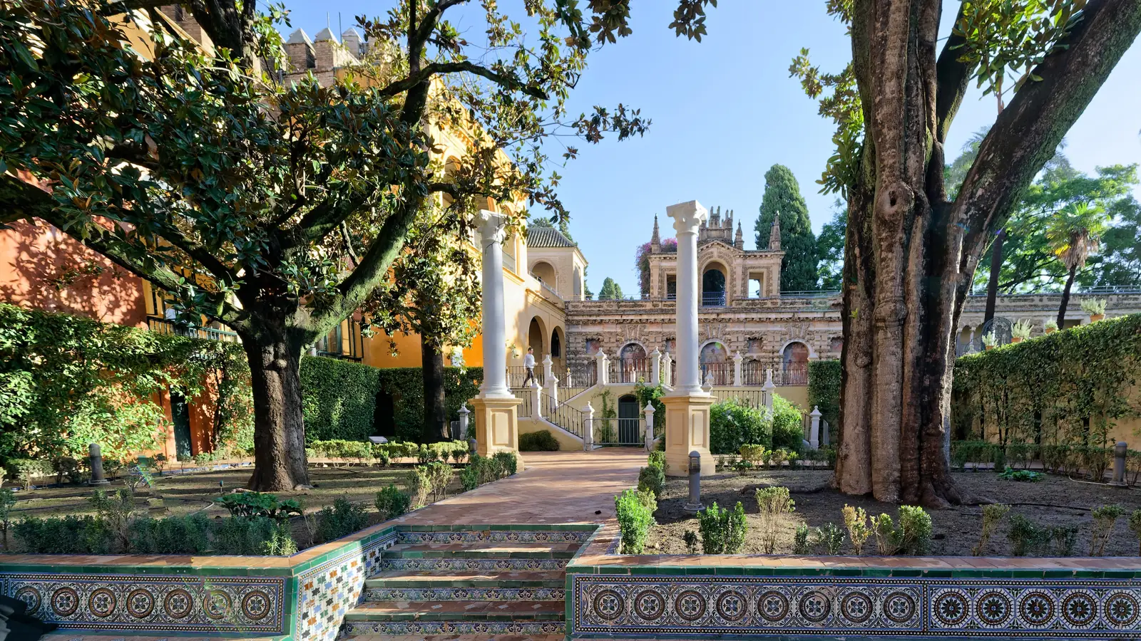 The gardens of the Real Alcázar, Seville – the Water Gardens of Dorne