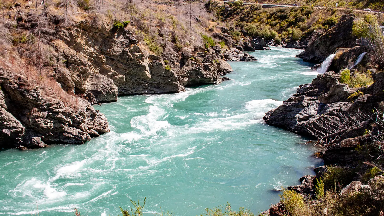 The Kawarau River gorge near Queenstown, the Anduin and the Argonath